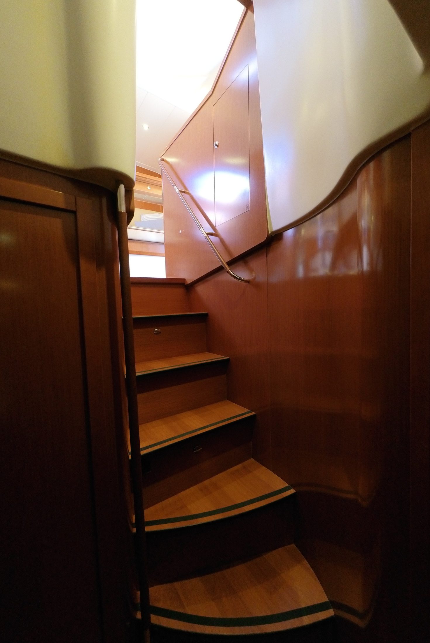 Treppe zu den Kabinen